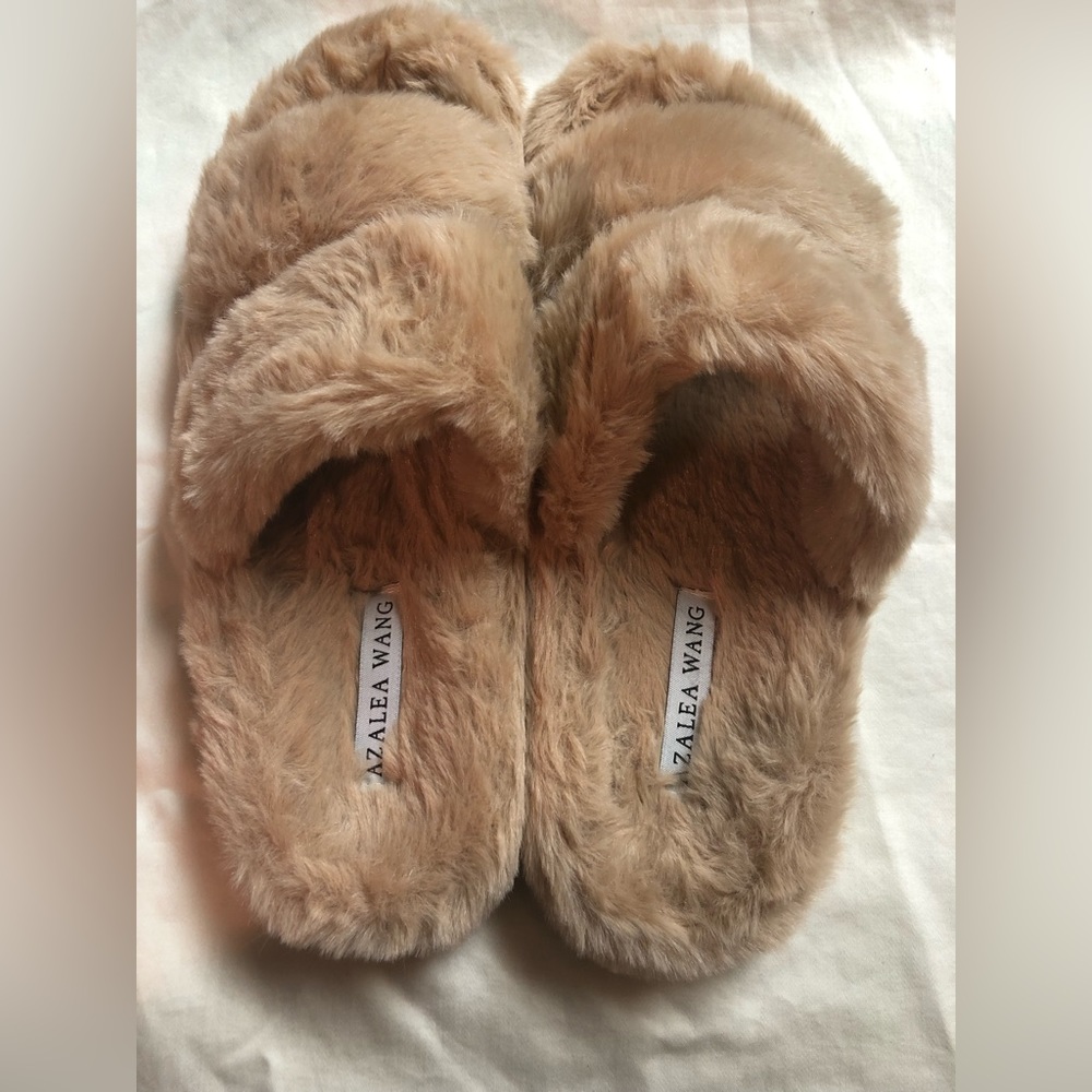 Azalea Wang Fury Slides Size: 9.0 - image 1